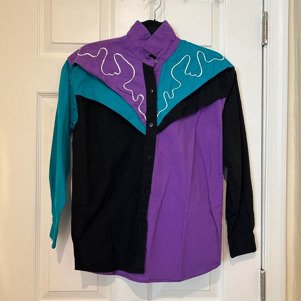 90s Inspired Button-Down - image 2